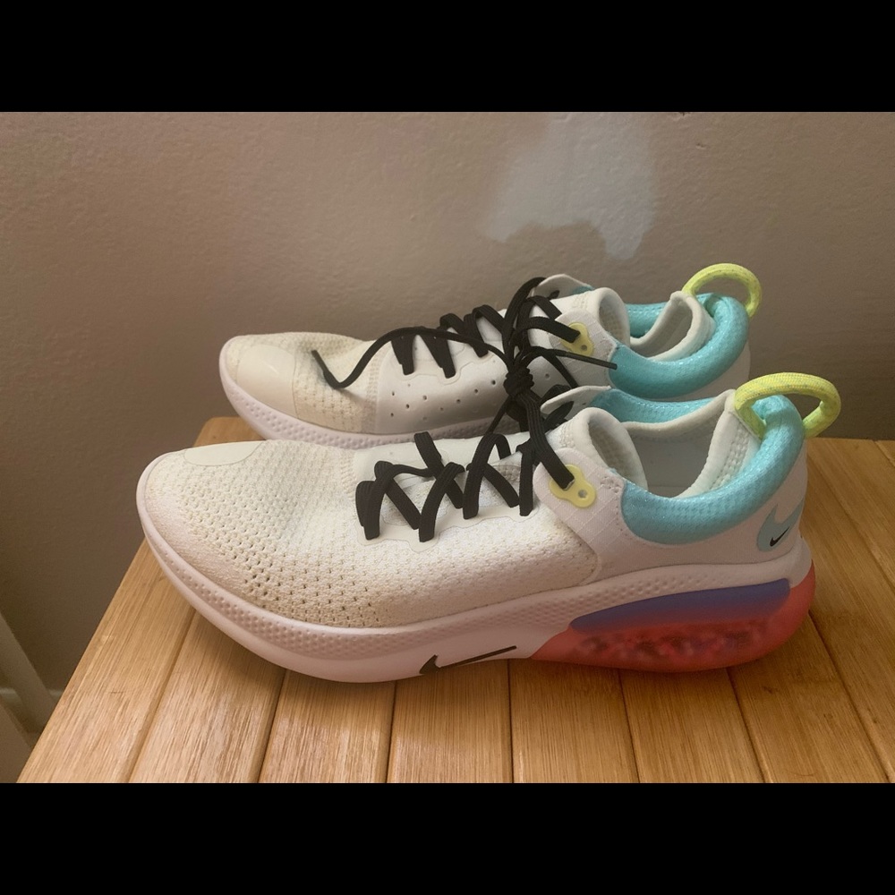 Women’s Nike Joyride Run Flyknit Running Shoes 8.5